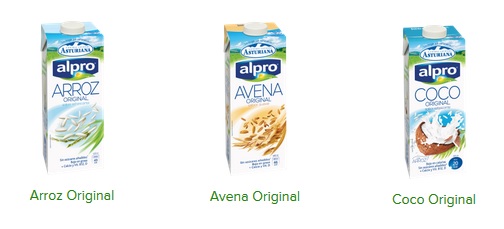 Izda: Leche de arroz. Centro: Leche de avena. Drcha: Leche de coco