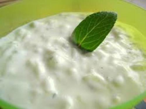 Salsa de yogur con menta